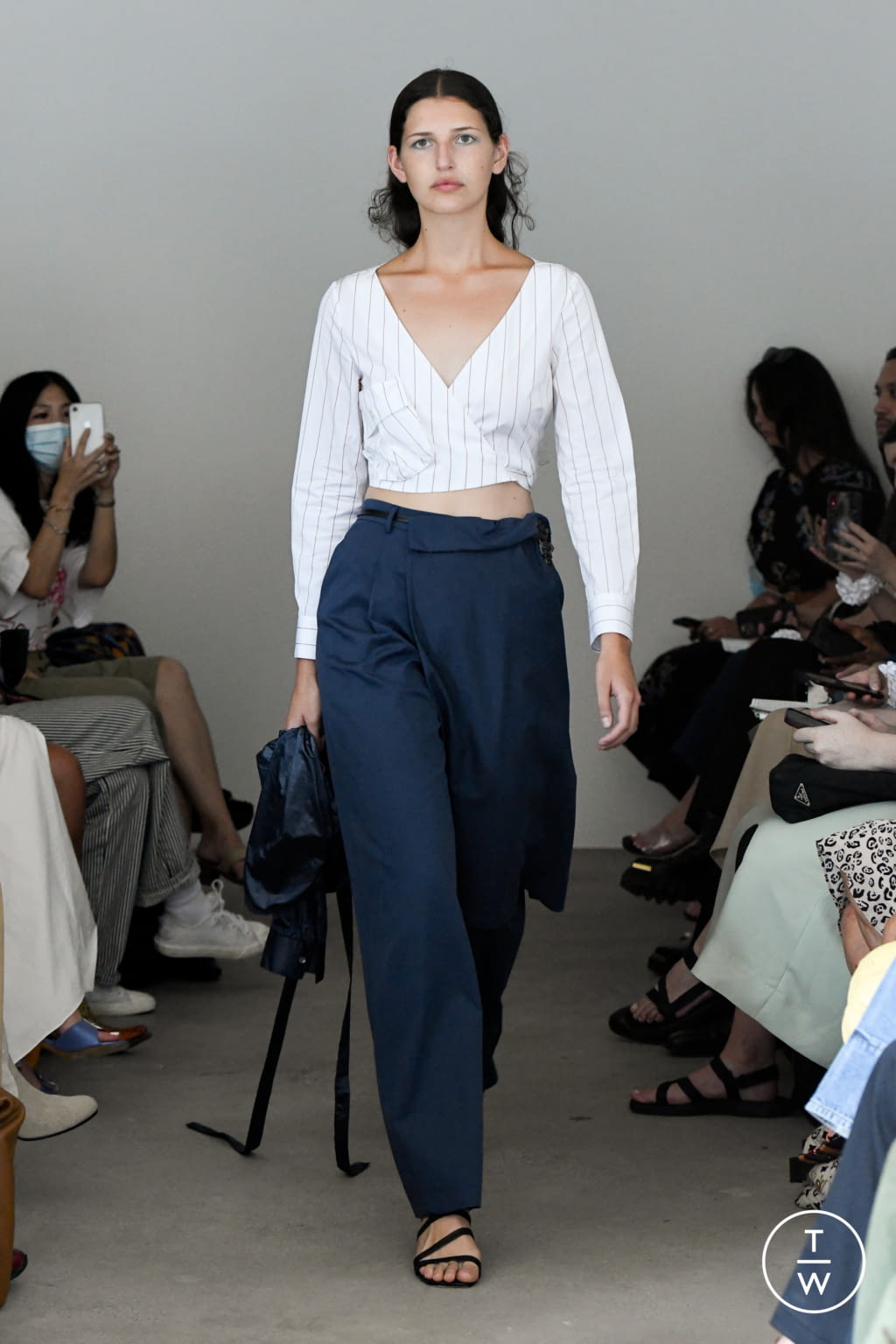 Fashion Week New York Spring/Summer 2022 look 10 from the Maryam Nassir Zadeh collection 女装