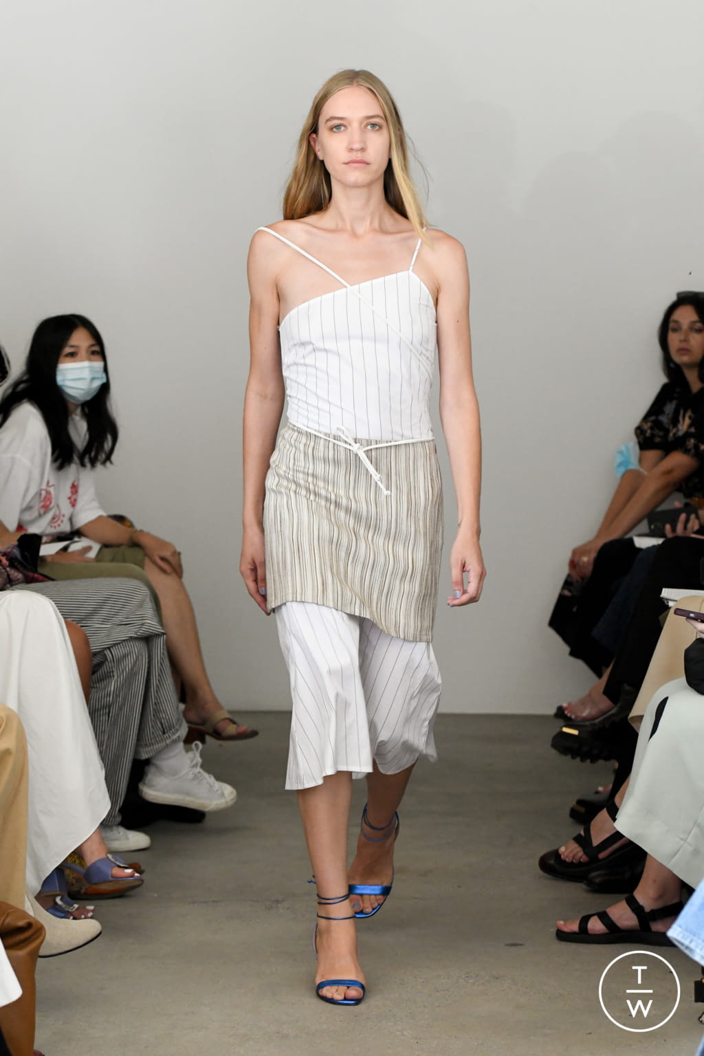 Fashion Week New York Spring/Summer 2022 look 2 from the Maryam Nassir Zadeh collection 女装