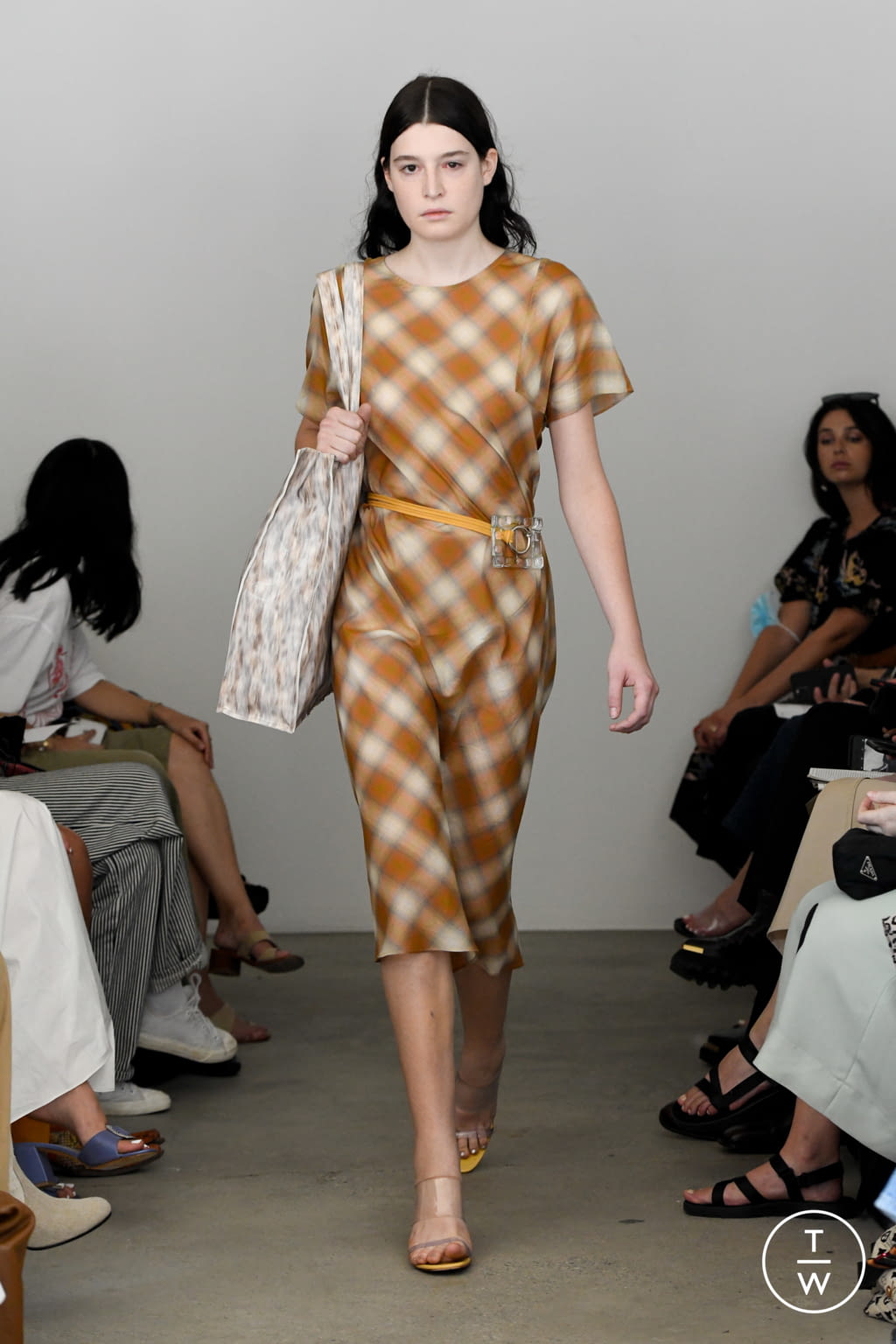 Fashion Week New York Spring/Summer 2022 look 5 de la collection Maryam Nassir Zadeh womenswear