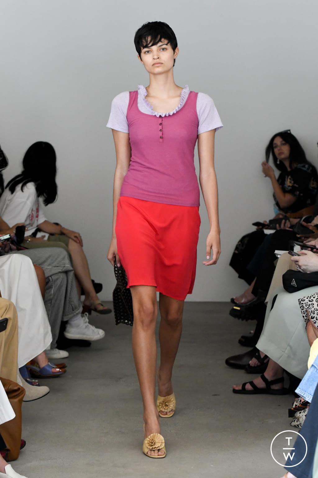 Fashion Week New York Spring/Summer 2022 look 9 from the Maryam Nassir Zadeh collection 女装