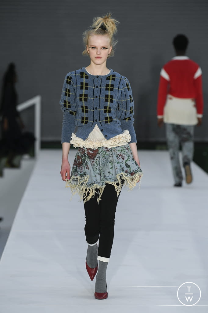 Fashion Week London Fall/Winter 2022 look 26 from the Molly Goddard collection womenswear