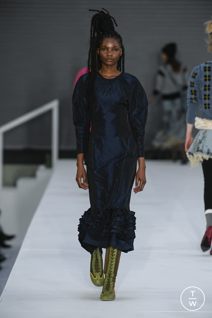 Fashion Week London Fall/Winter 2022 look 27 from the Molly Goddard collection womenswear