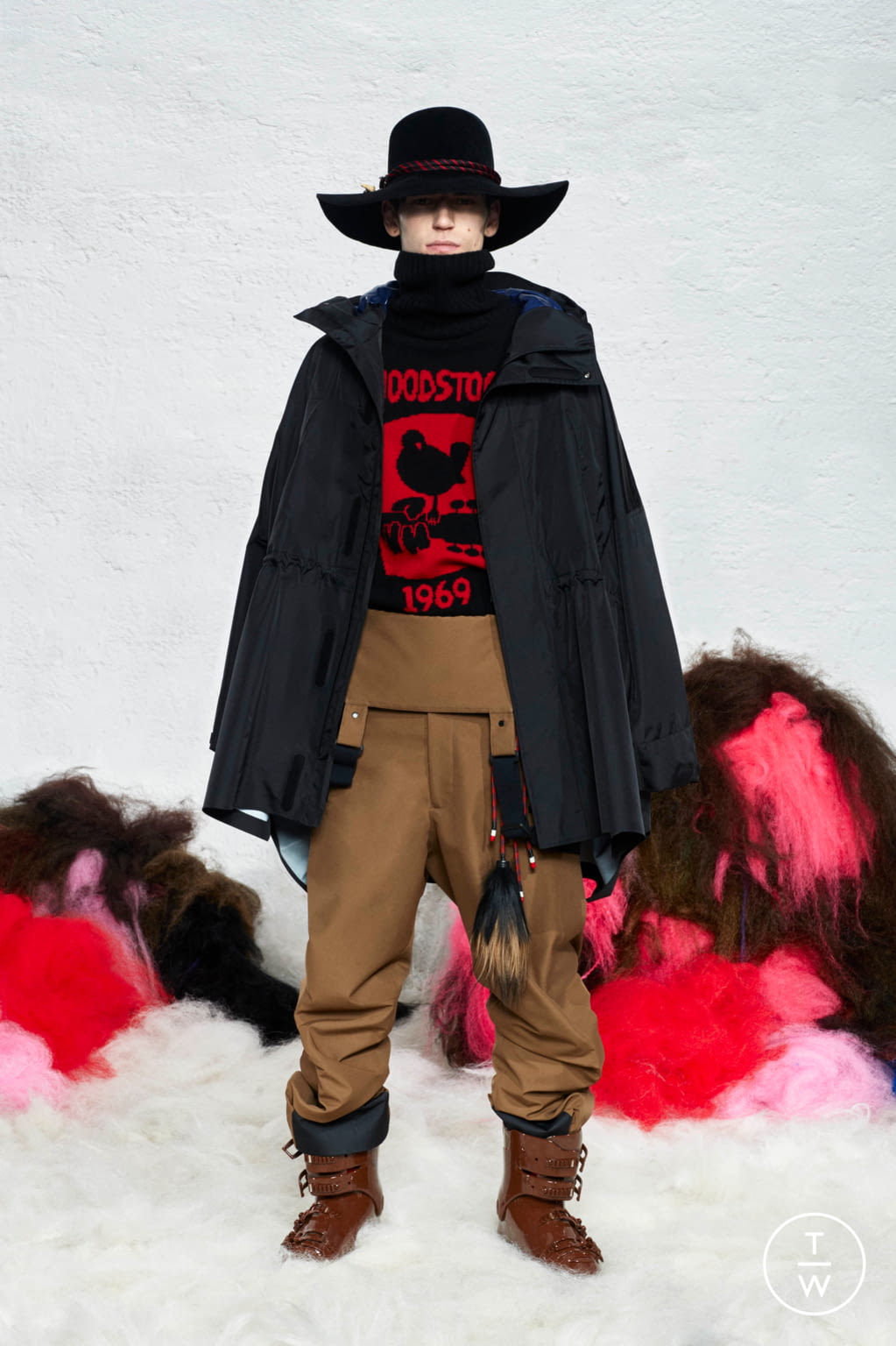 Fashion Week Milan Fall/Winter 2019 look 76 de la collection Moncler Genius womenswear