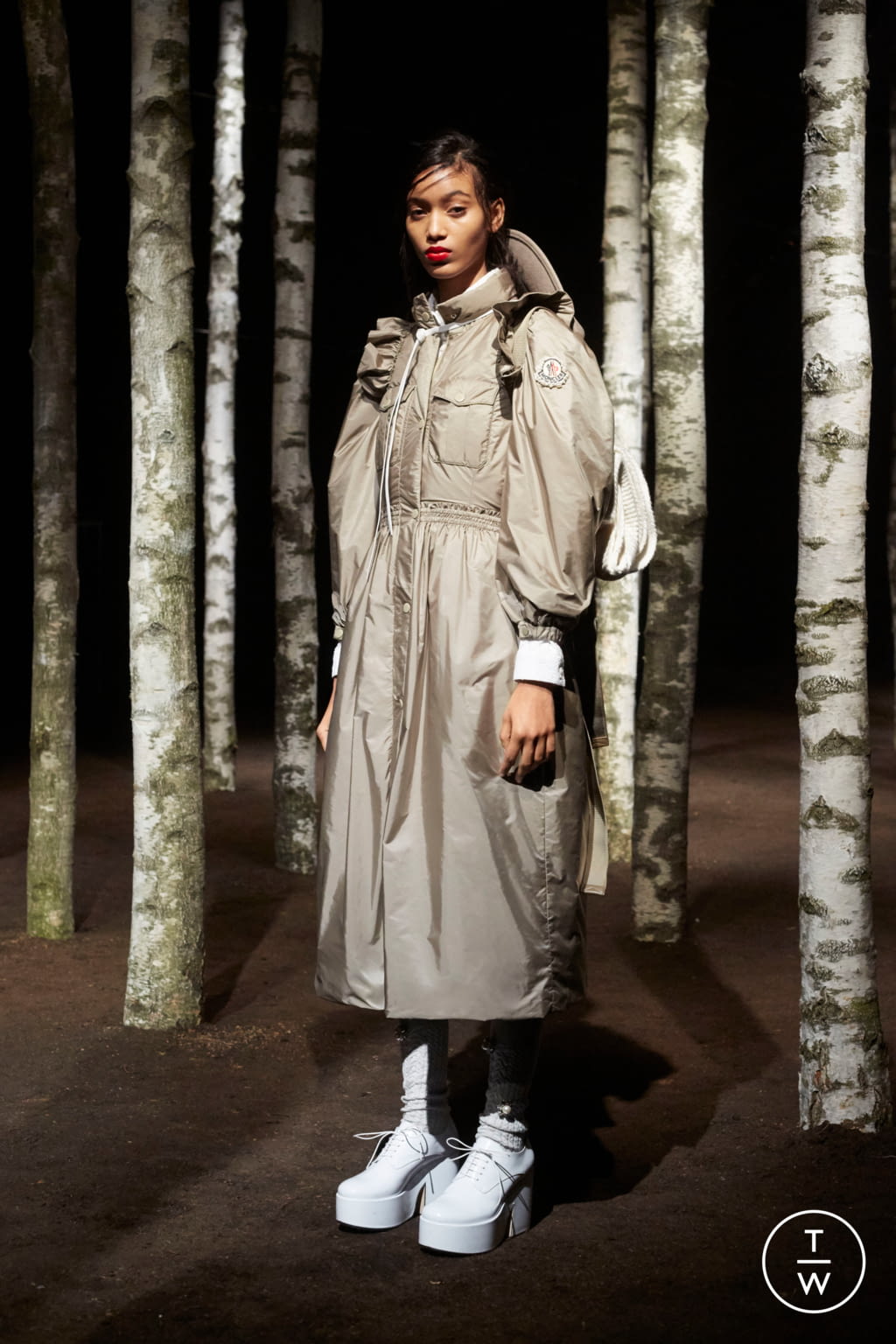 Fashion Week Milan Fall/Winter 2019 look 113 from the Moncler Genius collection 女装