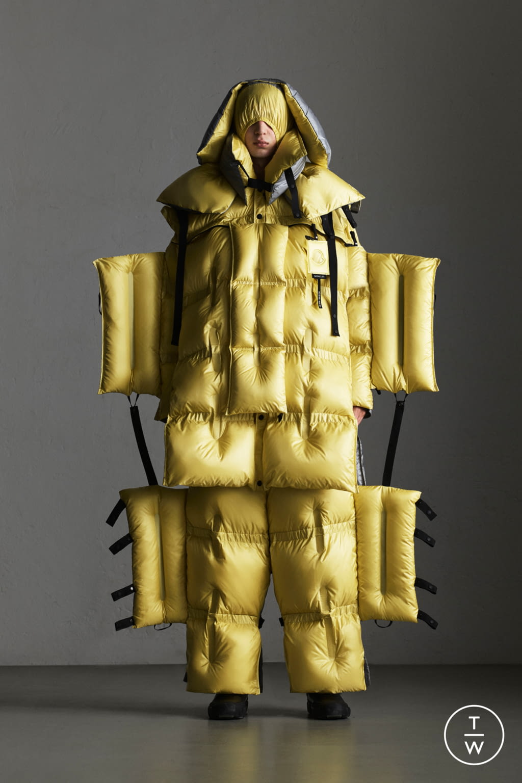 Fashion Week Milan Fall/Winter 2019 look 5 from the Moncler Genius collection 男装