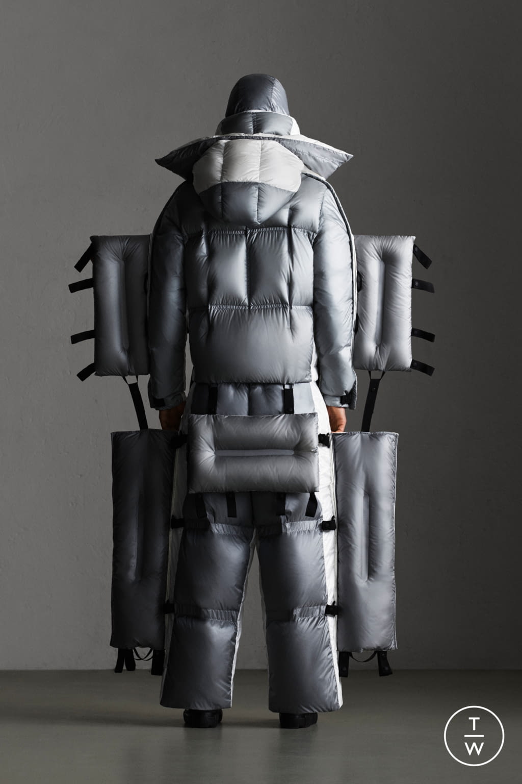 Fashion Week Milan Fall/Winter 2019 look 20 from the Moncler Genius collection 男装