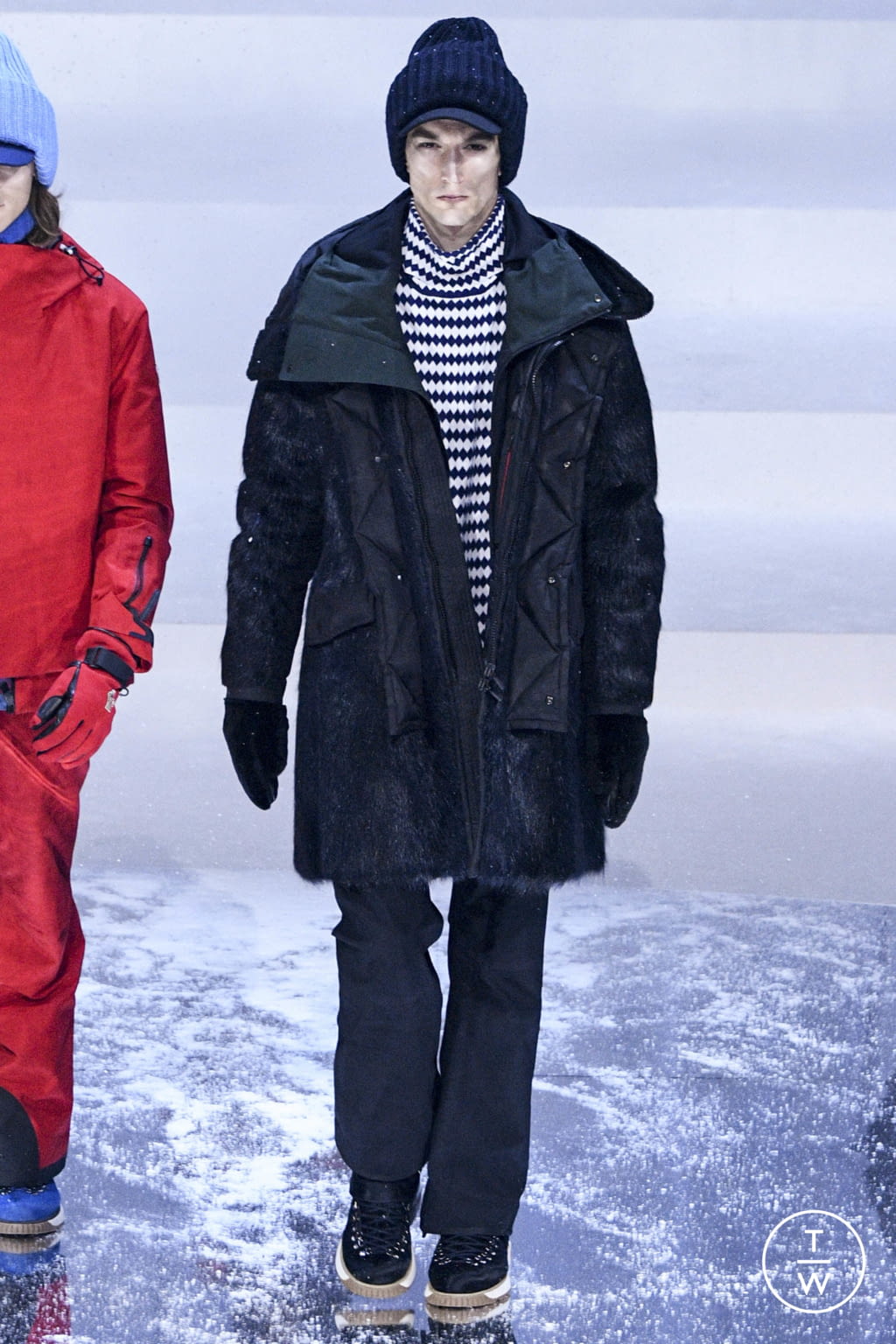 Fashion Week New York Fall/Winter 2017 look 27 from the 3 Moncler Grenoble collection 女装