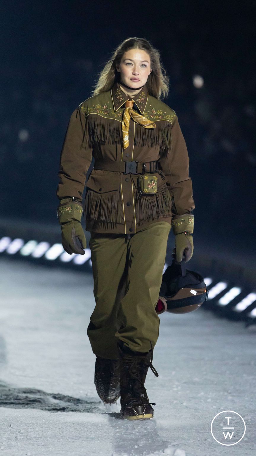 Fashion Week Milan Fall/Winter 2026 look 1 from the Moncler collection menswear