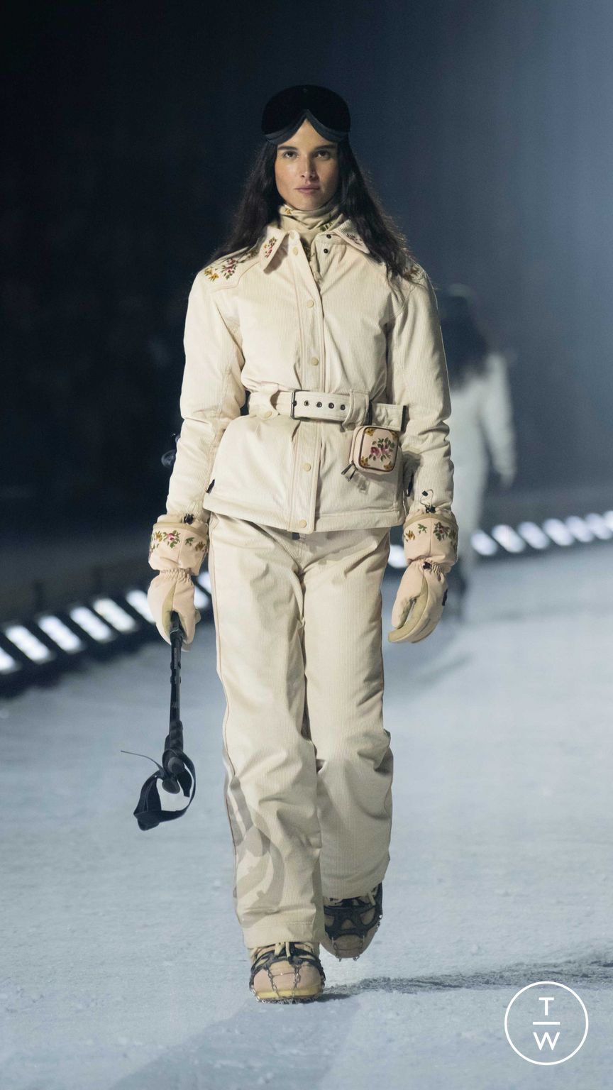 Fashion Week Milan Fall/Winter 2026 look 23 from the Moncler collection menswear