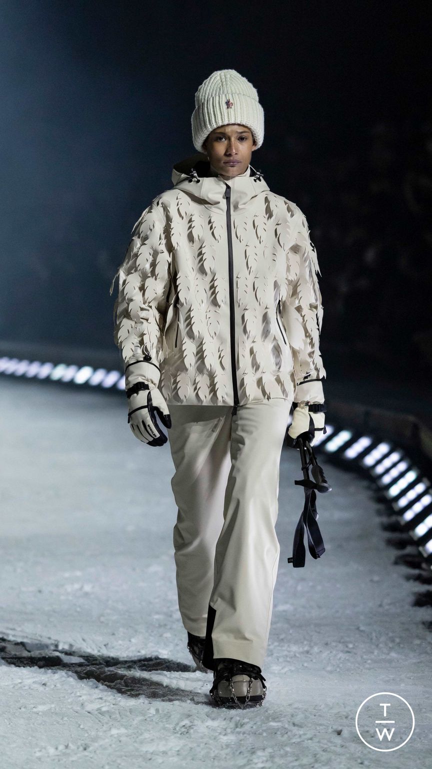Fashion Week Milan Fall/Winter 2026 look 26 from the Moncler collection menswear
