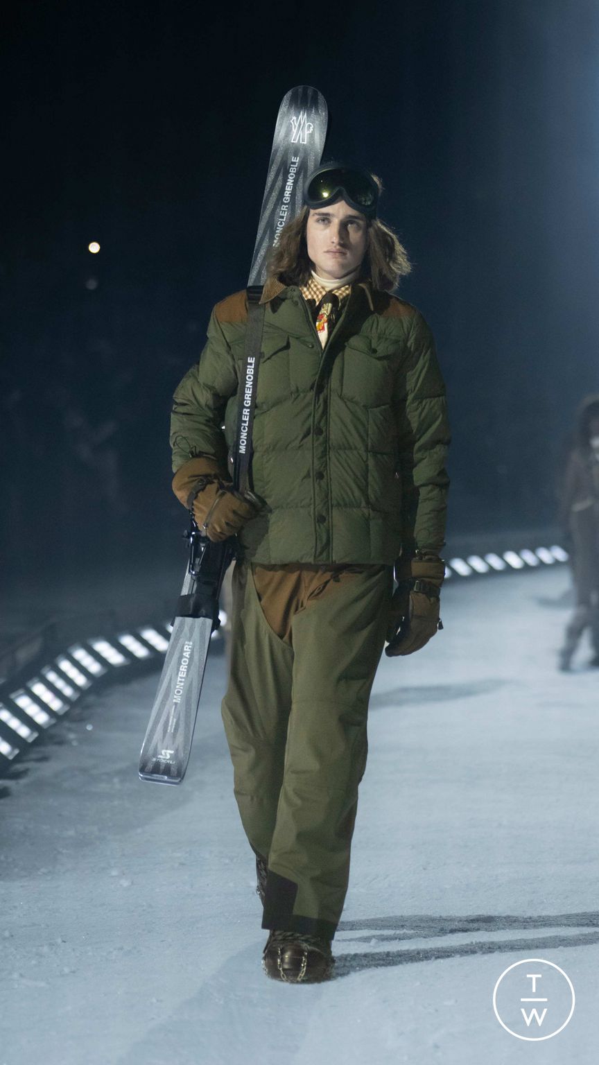 Fashion Week Milan Fall/Winter 2026 look 5 from the Moncler collection menswear