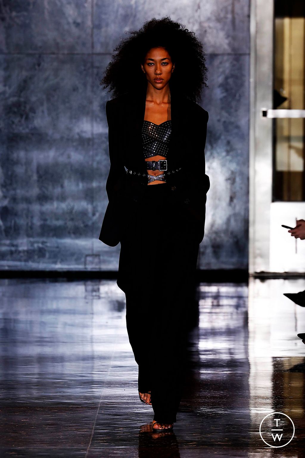 Fashion Week New York Fall/Winter 2024 look 24 de la collection Monse womenswear