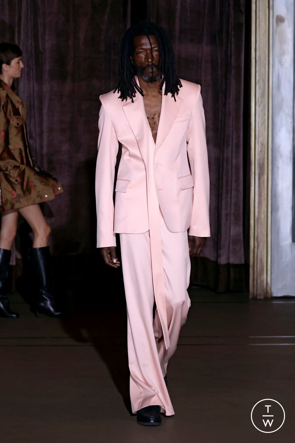 Fashion Week New York Fall/Winter 2025 look 10 from the Monse collection womenswear