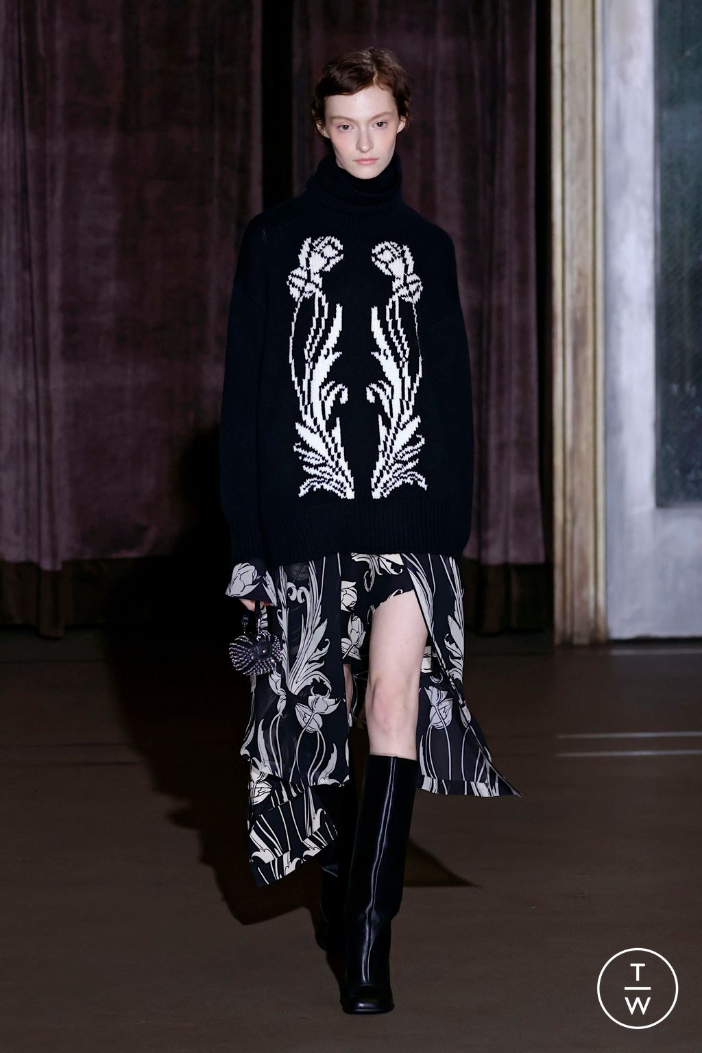 Fashion Week New York Fall/Winter 2025 look 14 from the Monse collection womenswear