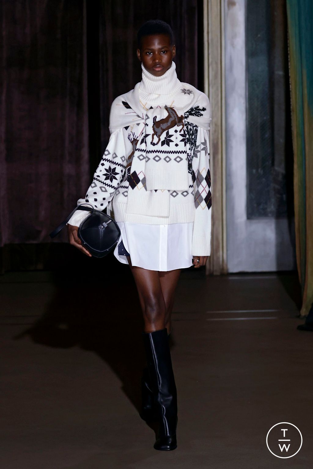 Fashion Week New York Fall/Winter 2025 look 15 from the Monse collection womenswear