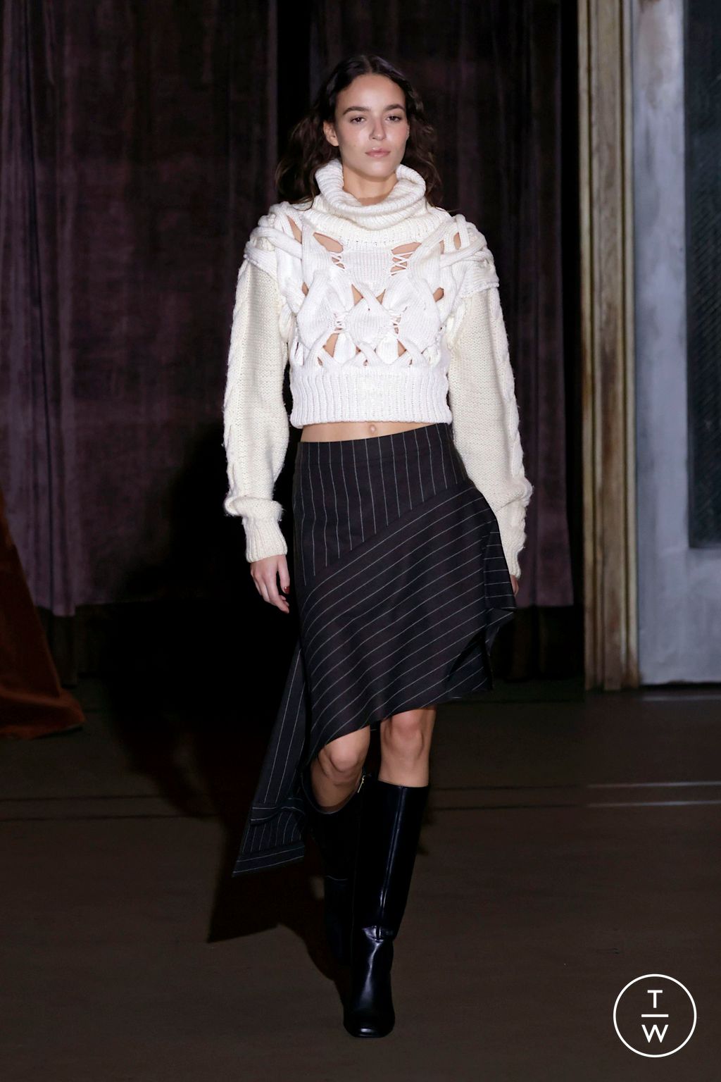 Fashion Week New York Fall/Winter 2025 look 18 from the Monse collection womenswear