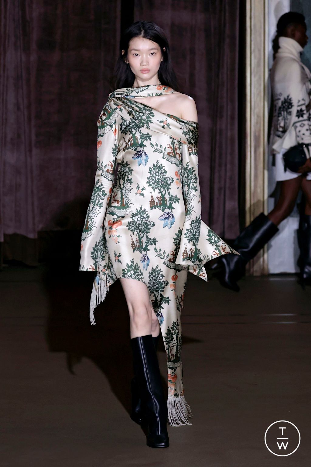 Fashion Week New York Fall/Winter 2025 look 23 from the Monse collection womenswear