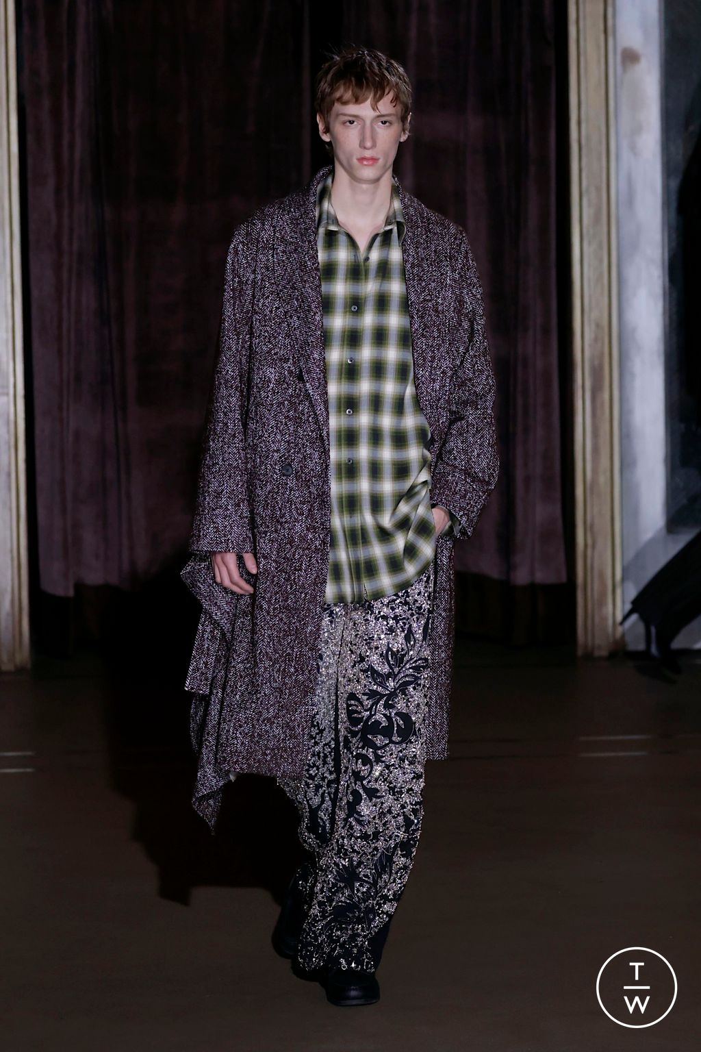 Fashion Week New York Fall/Winter 2025 look 24 from the Monse collection womenswear