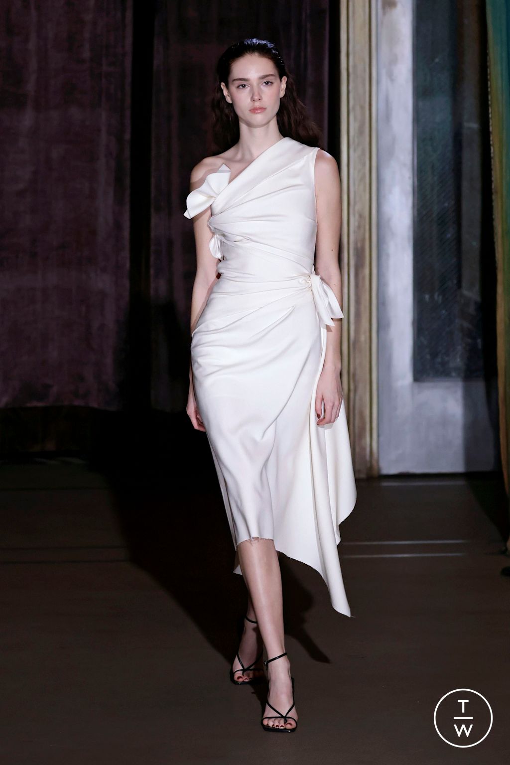 Fashion Week New York Fall/Winter 2025 look 30 from the Monse collection womenswear