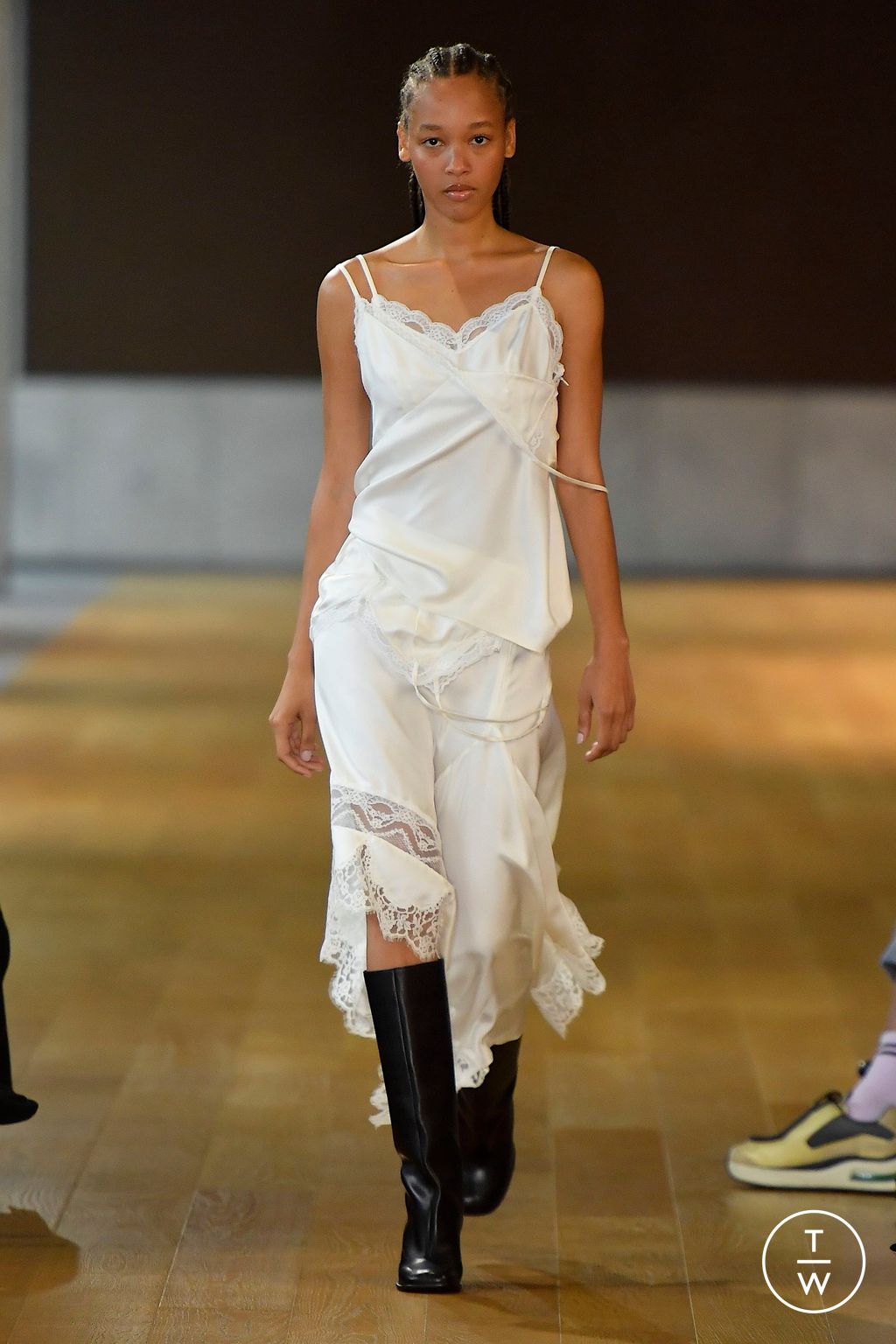 Fashion Week New York Spring-Summer 2025 look 28 from the Monse collection womenswear