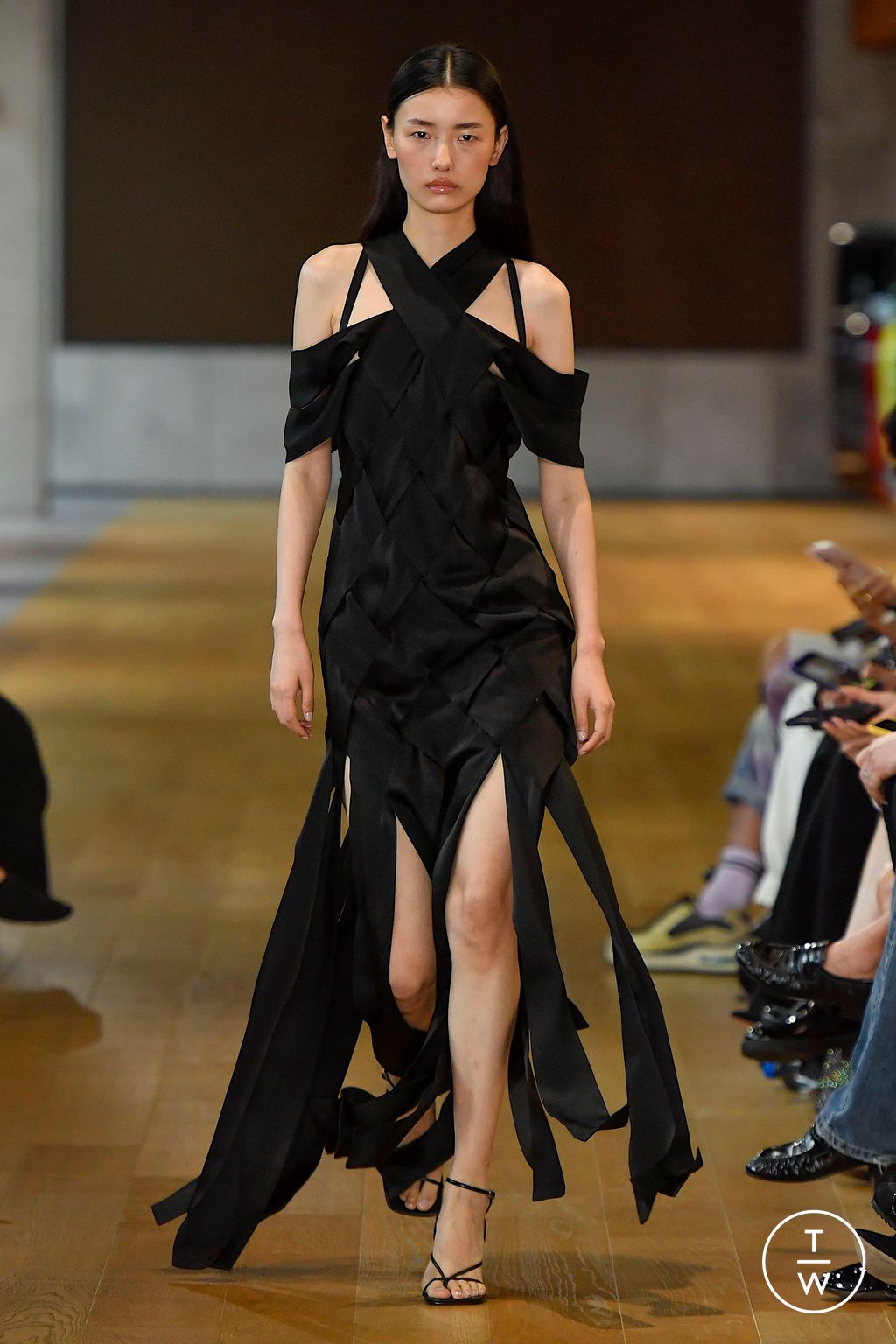 Fashion Week New York Spring/Summer 2025 look 31 from the Monse collection womenswear