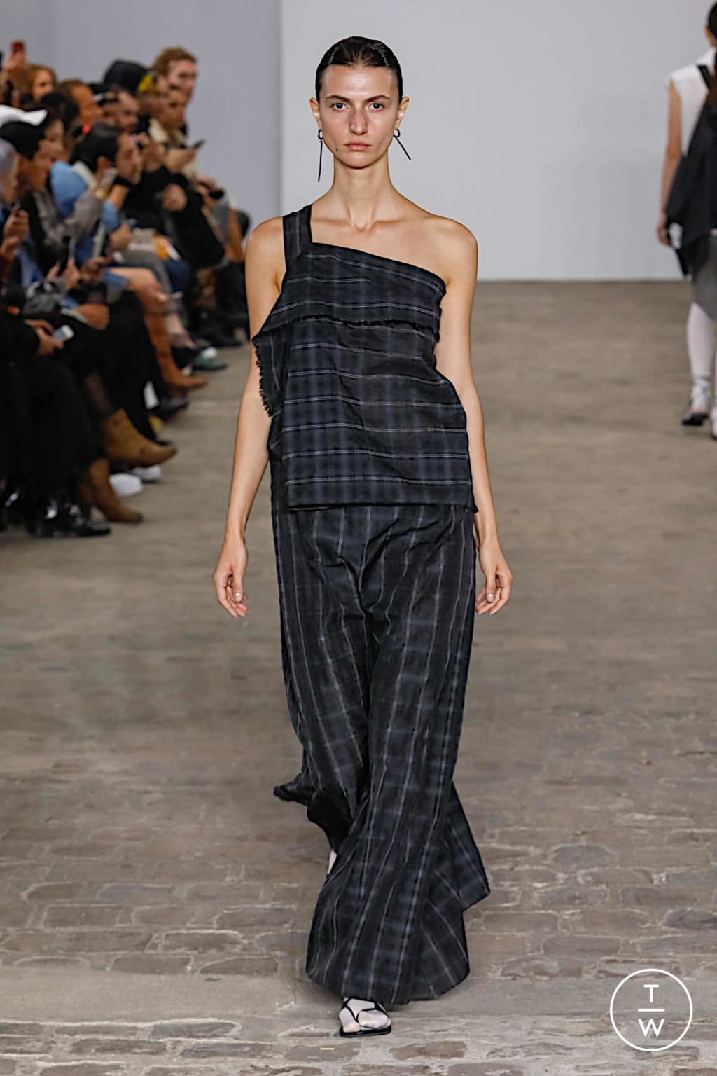 Fashion Week Paris Spring/Summer 2020 look 12 from the MOOHONG collection 女装