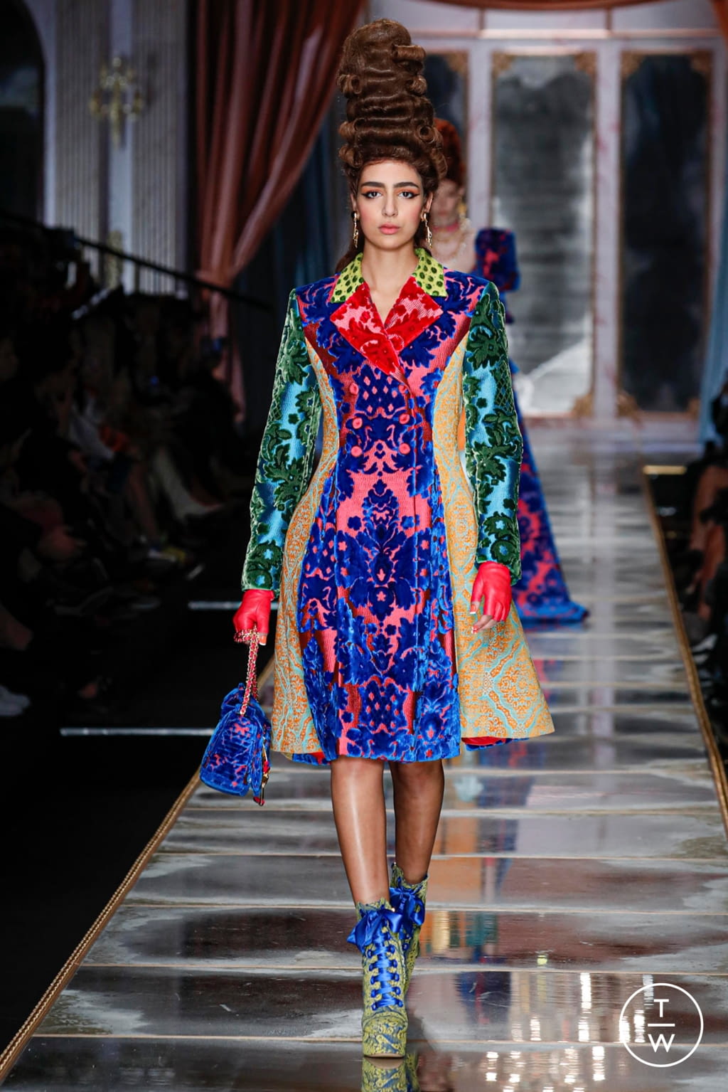 Fashion Week Milan Fall/Winter 2020 look 45 from the Moschino collection womenswear