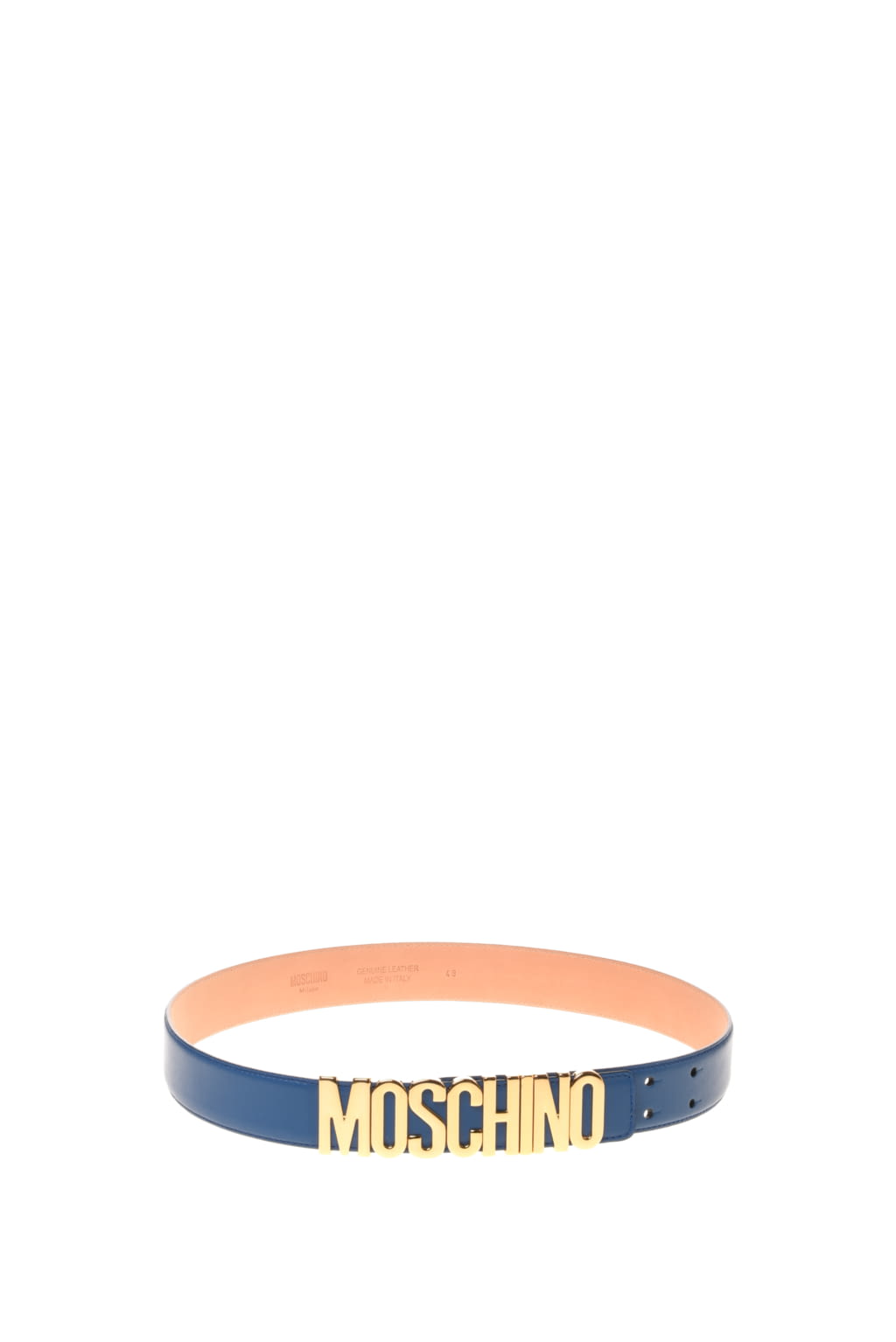 Fashion Week Milan Fall/Winter 2021 look 122 from the Moschino collection 男装配饰