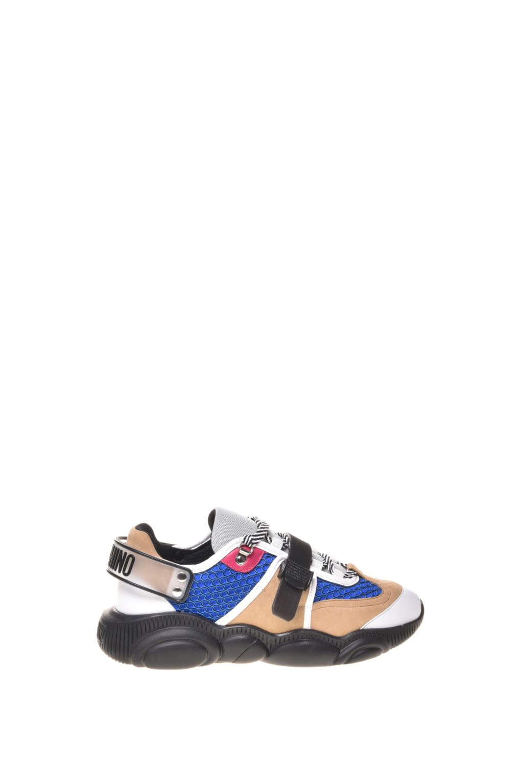 Fashion Week Milan Fall/Winter 2021 look 21 from the Moschino collection menswear accessories