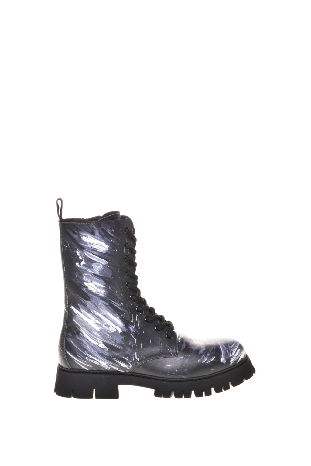 Fashion Week Milan Fall/Winter 2021 look 61 from the Moschino collection 男装配饰