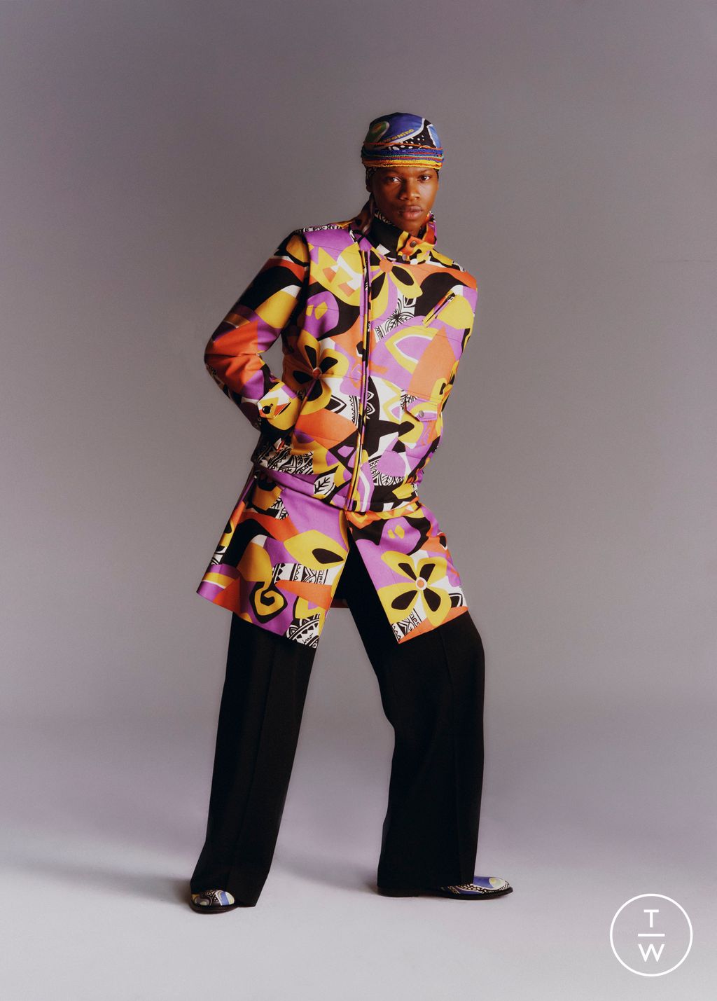 Fashion Week Milan Resort 2023 look 15 from the Moschino collection menswear