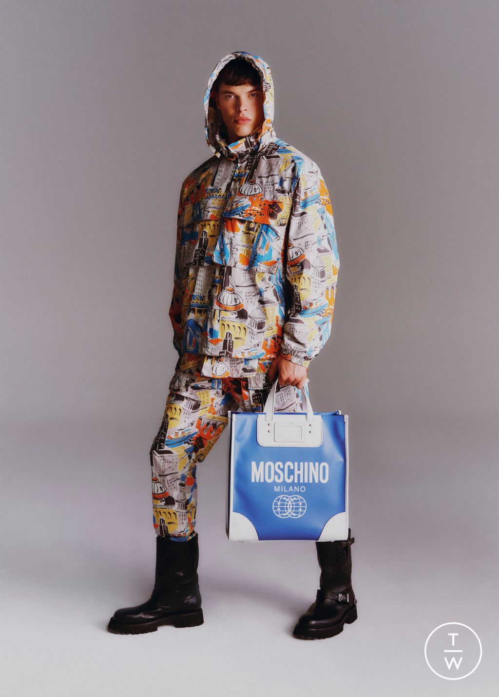 Fashion Week Milan Resort 2023 look 23 from the Moschino collection menswear