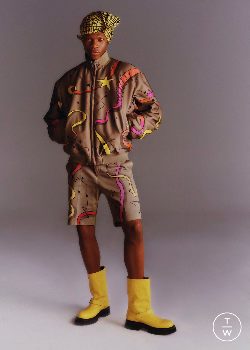 Fashion Week Milan Resort 2023 look 32 from the Moschino collection menswear