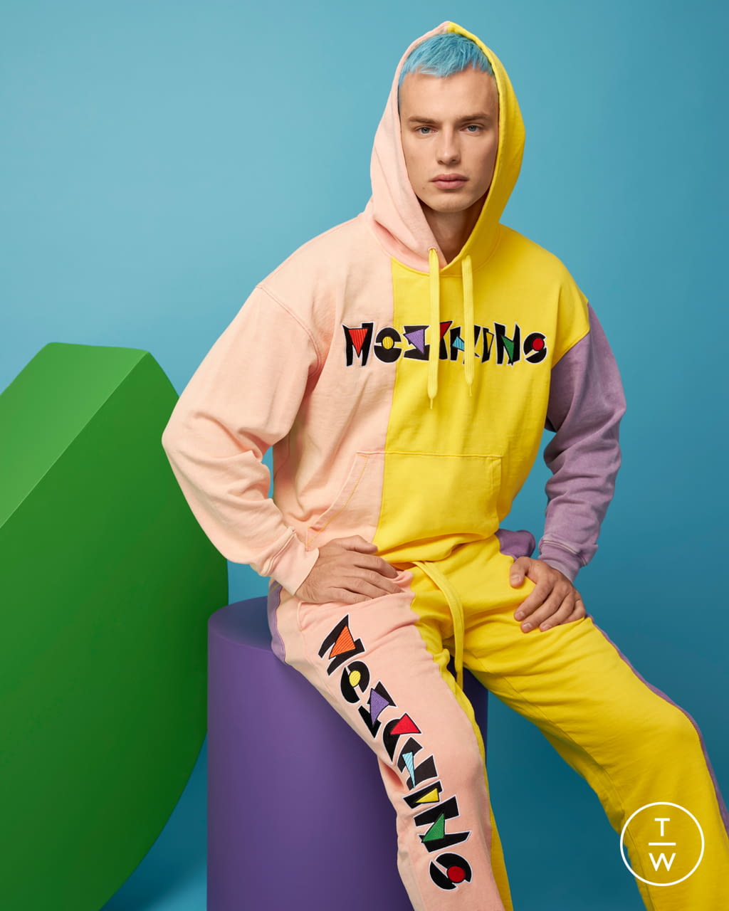 Fashion Week Milan Resort 2021 look 4 from the Moschino collection 男装