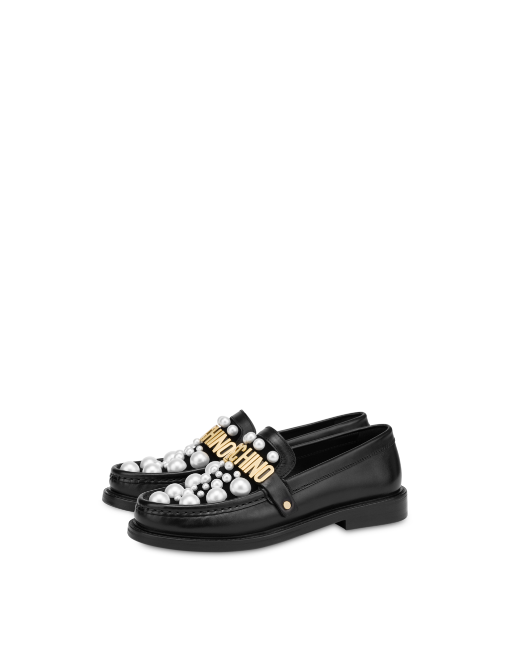 Fashion Week Milan Fall/Winter 2021 look 3 from the Moschino collection womenswear accessories