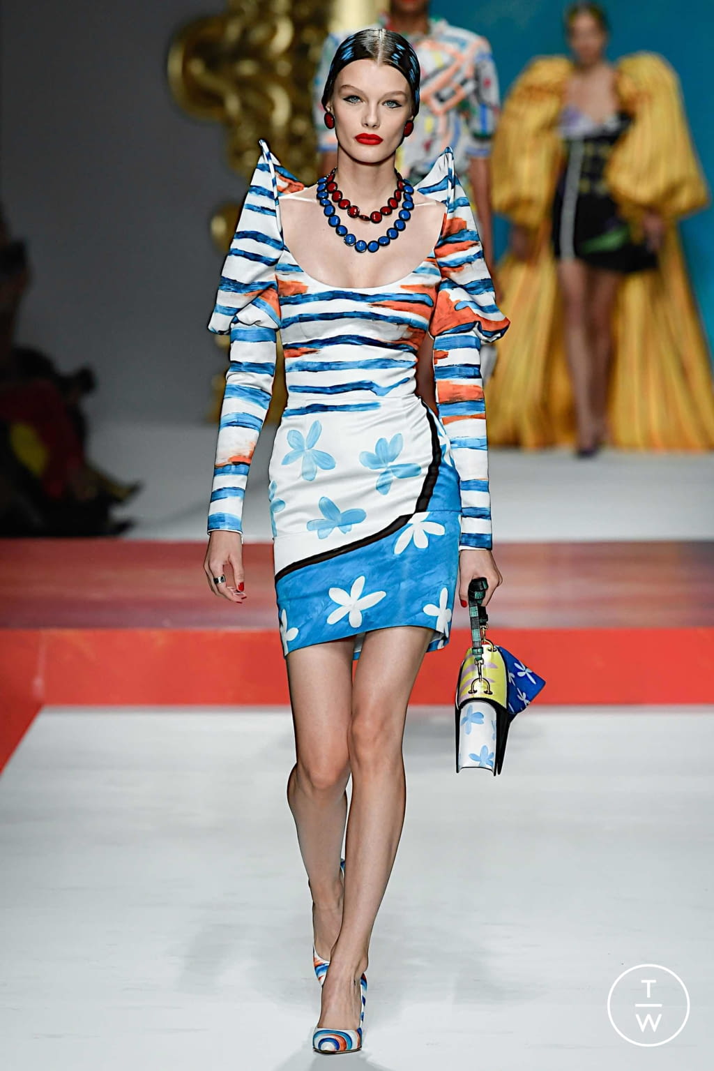 Fashion Week Milan Spring/Summer 2020 look 20 from the Moschino collection 女装