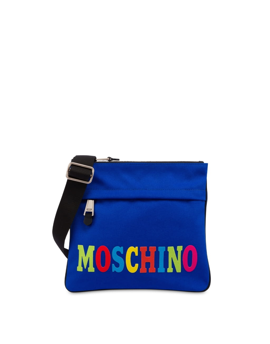 Fashion Week Milan Spring/Summer 2022 look 21 from the Moschino collection 男装配饰