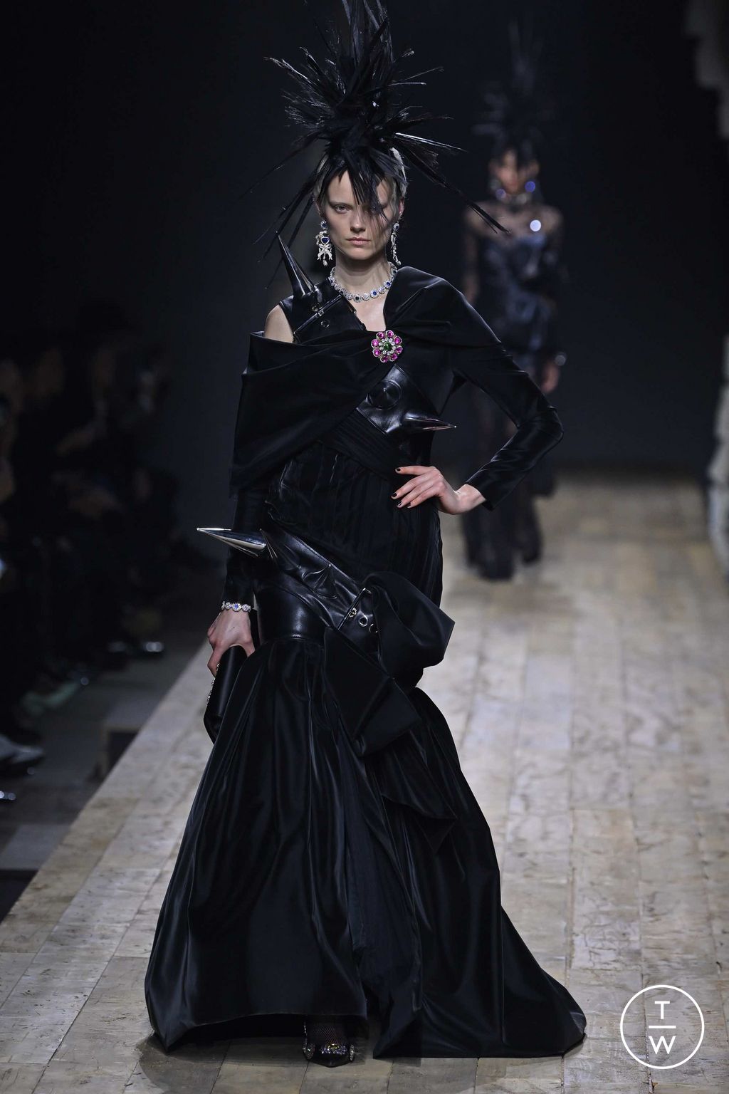 Fashion Week Milan Fall/Winter 2023 look 31 de la collection Moschino womenswear