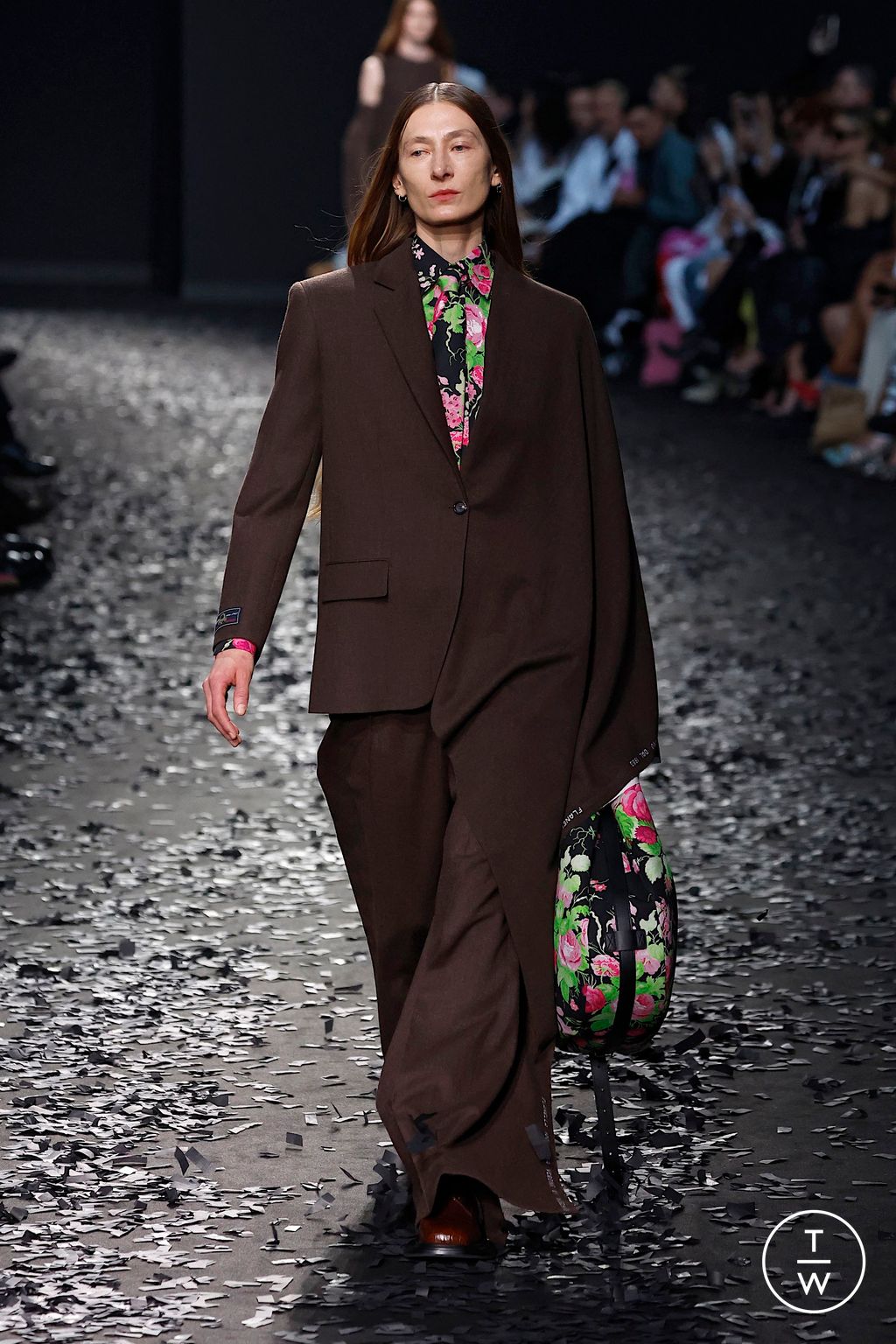 Fashion Week Milan Fall/Winter 2025 look 20 from the Moschino collection womenswear