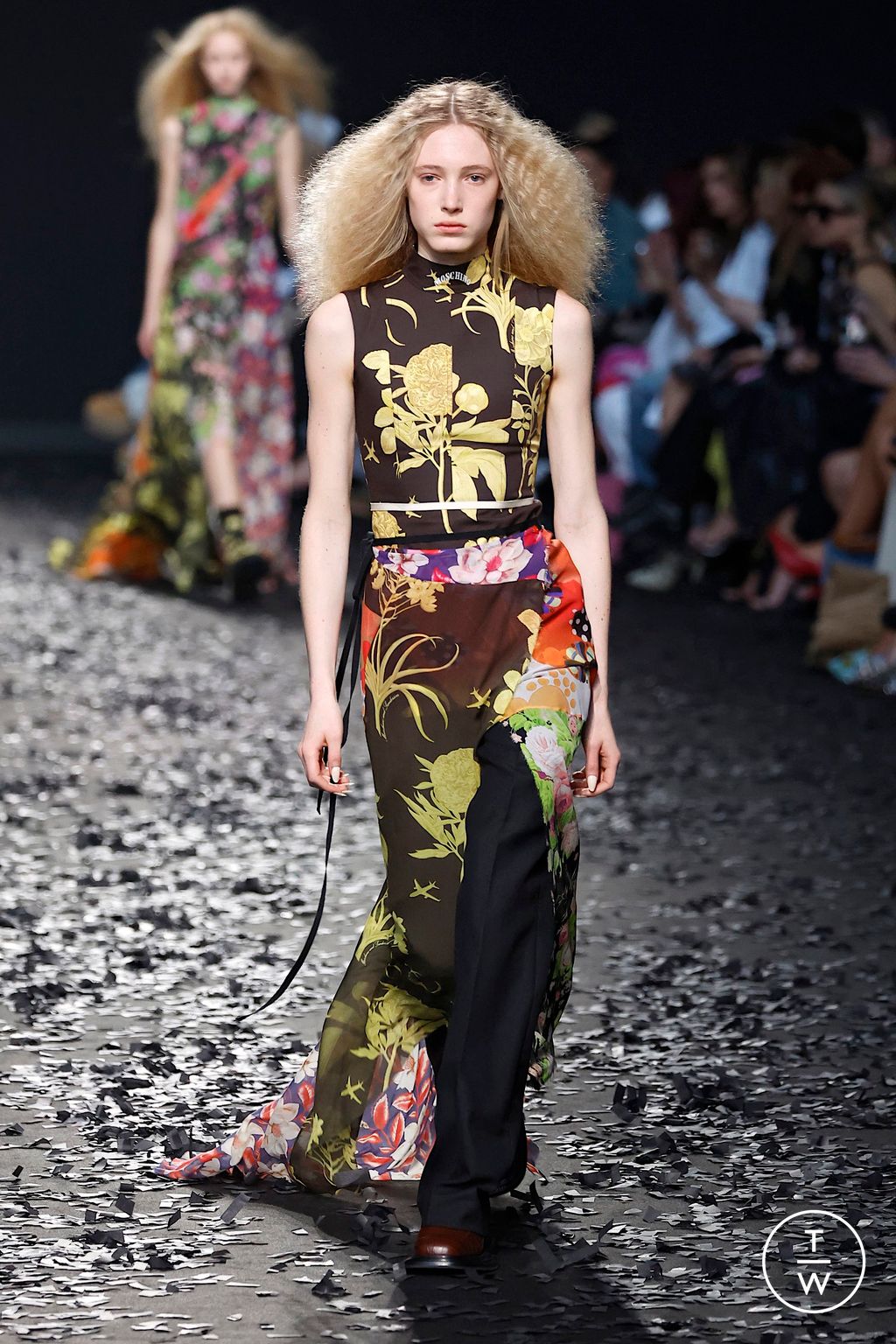 Fashion Week Milan Fall/Winter 2025 look 24 from the Moschino collection womenswear