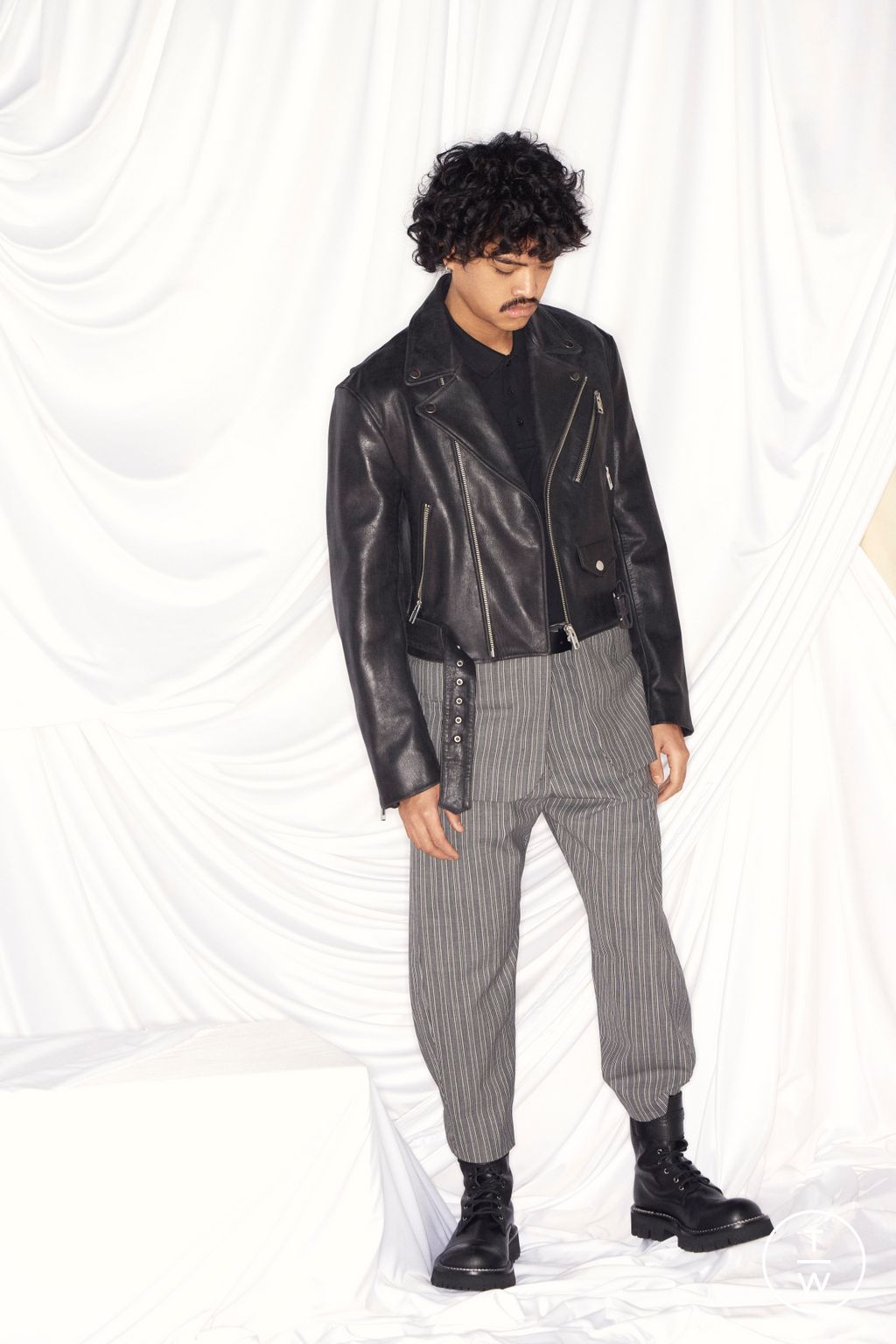 Fashion Week Milan Fall/Winter 2026 look 35 from the Moschino collection menswear