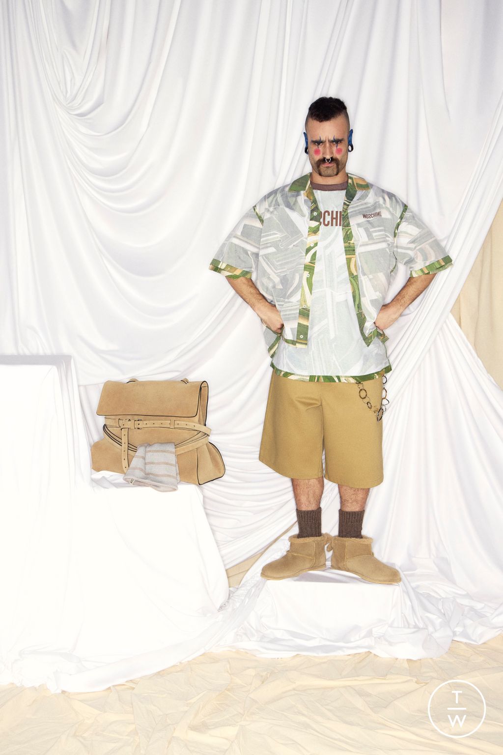 Fashion Week Milan Fall/Winter 2026 look 41 from the Moschino collection menswear