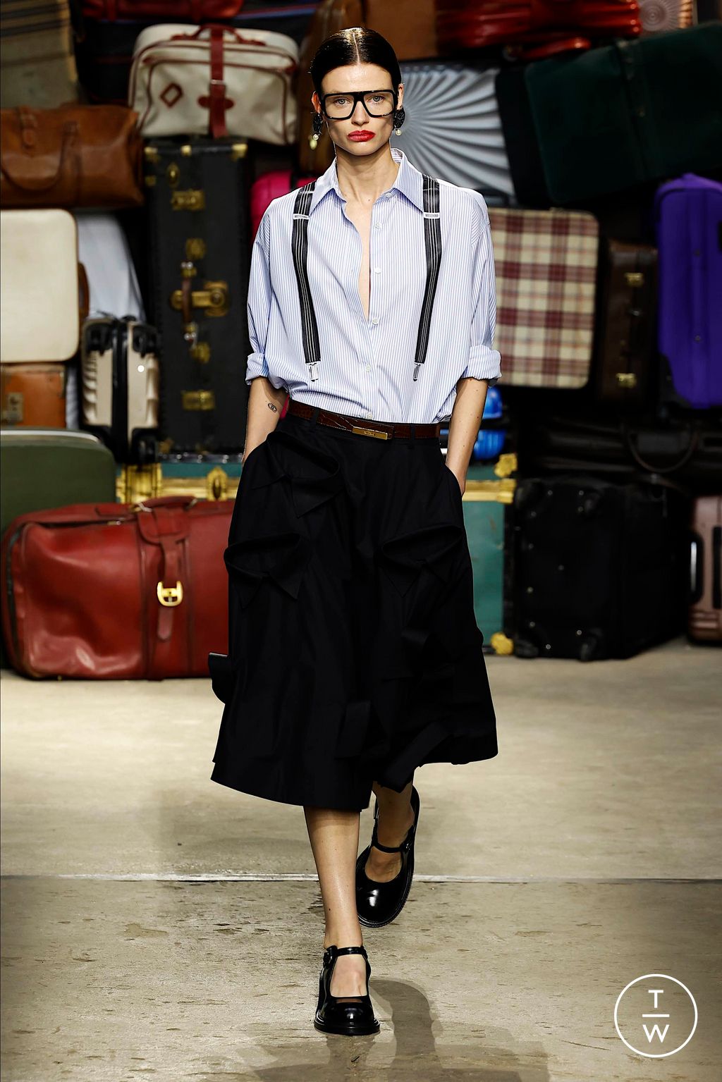 Fashion Week Milan Spring-Summer 2025 look 2 de la collection Moschino menswear