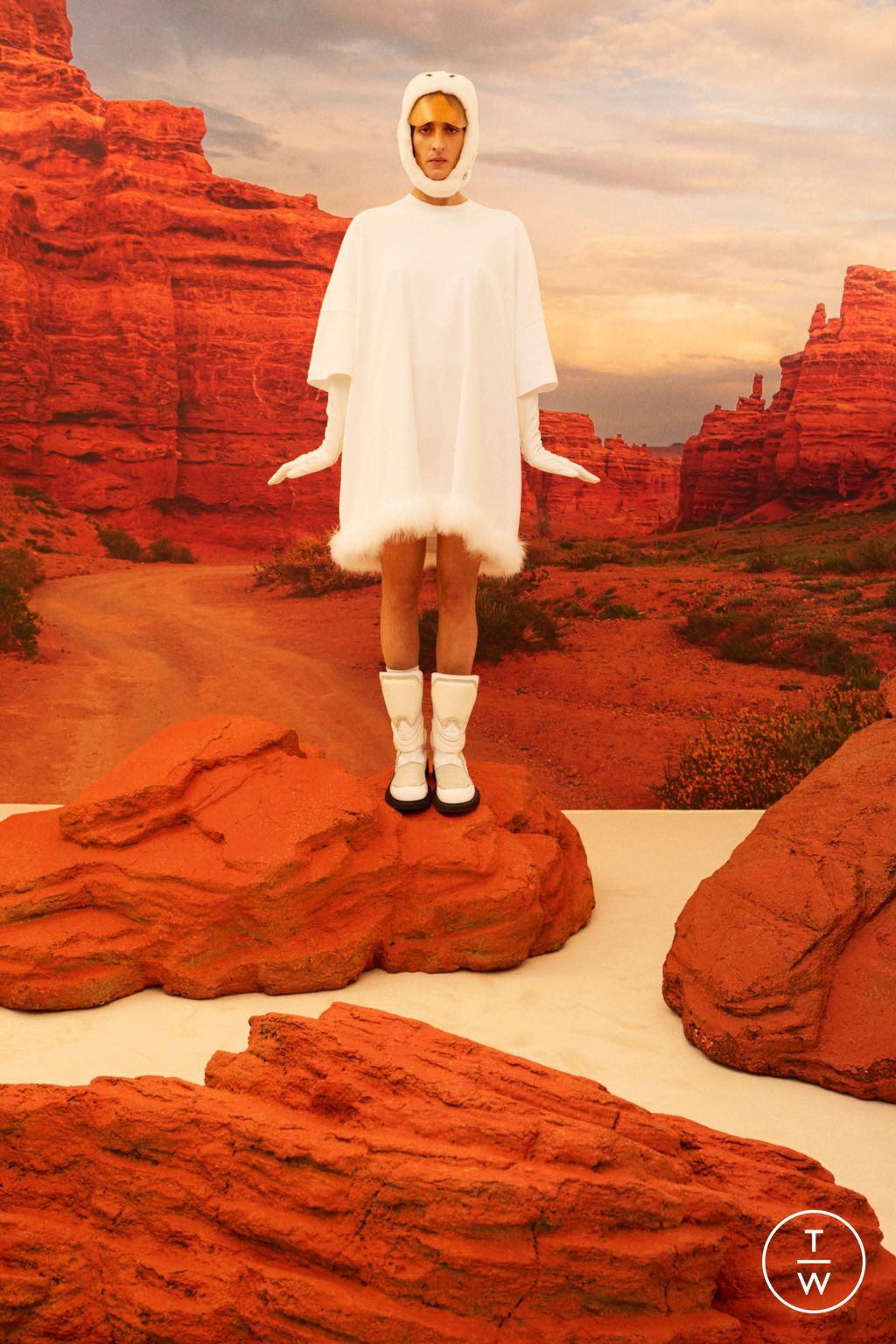 Fashion Week Milan Resort 2026 look 11 from the Moschino collection 女装