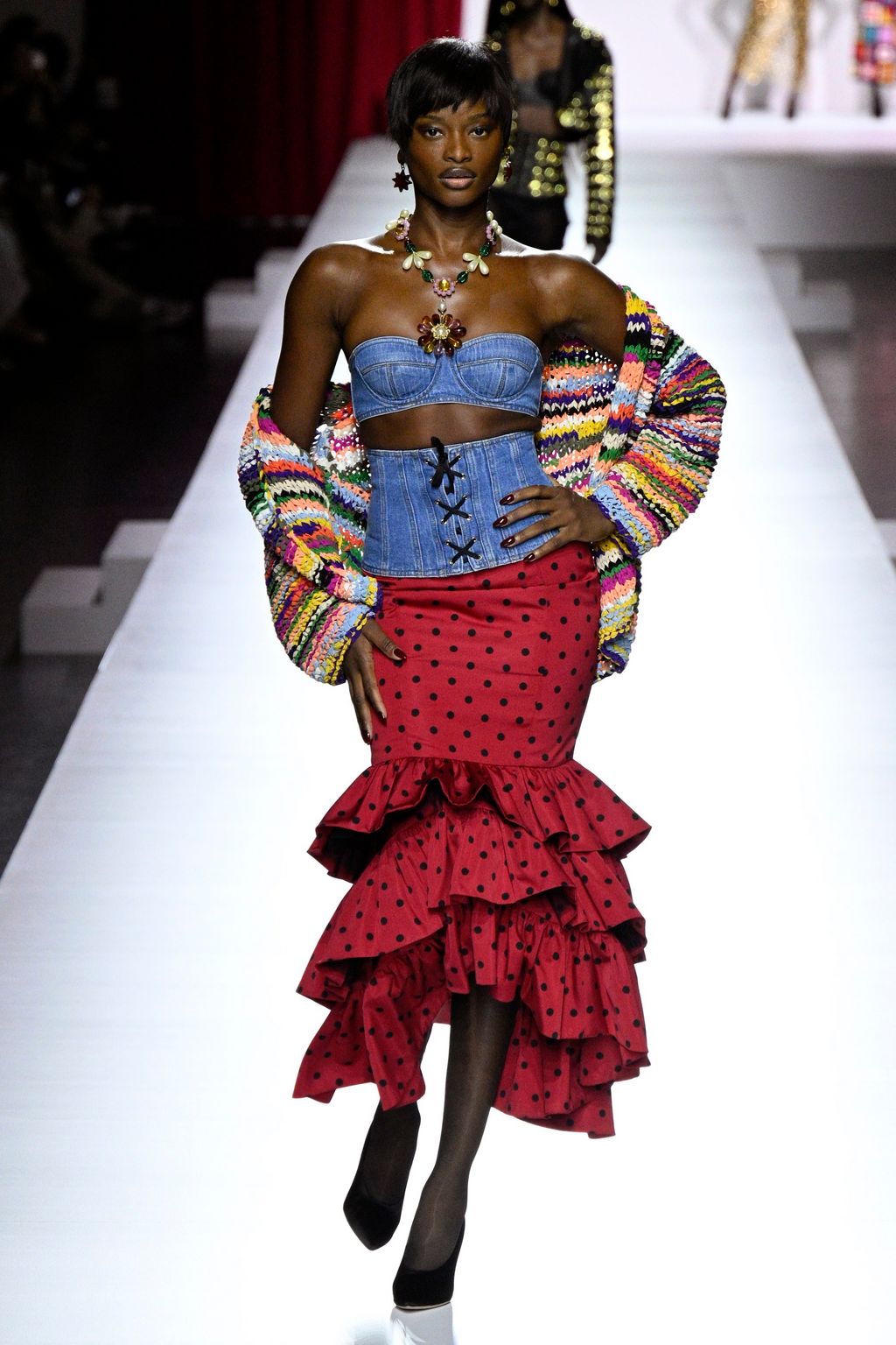 Fashion Week Milan Spring/Summer 2024 look 19 from the Moschino collection womenswear