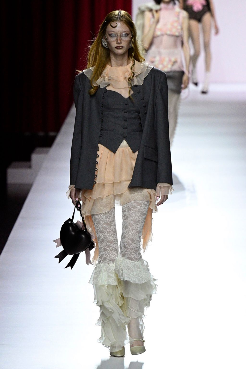 Fashion Week Milan Spring/Summer 2024 look 24 from the Moschino collection 女装