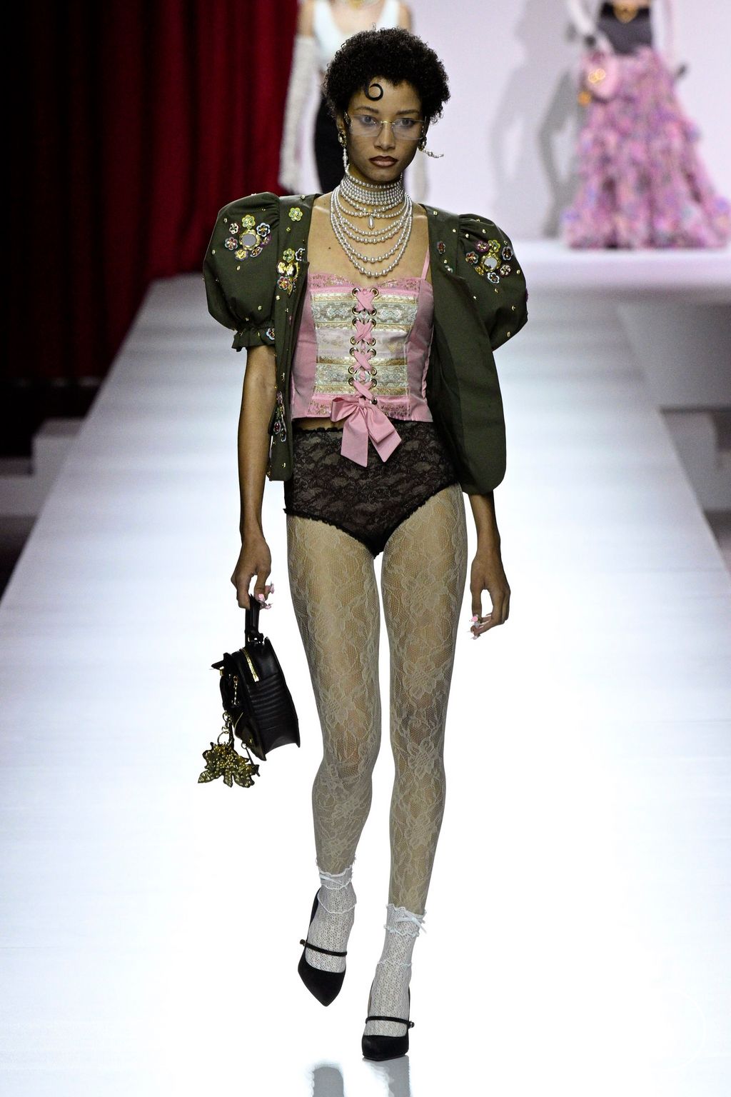 Fashion Week Milan Spring/Summer 2024 look 26 de la collection Moschino womenswear