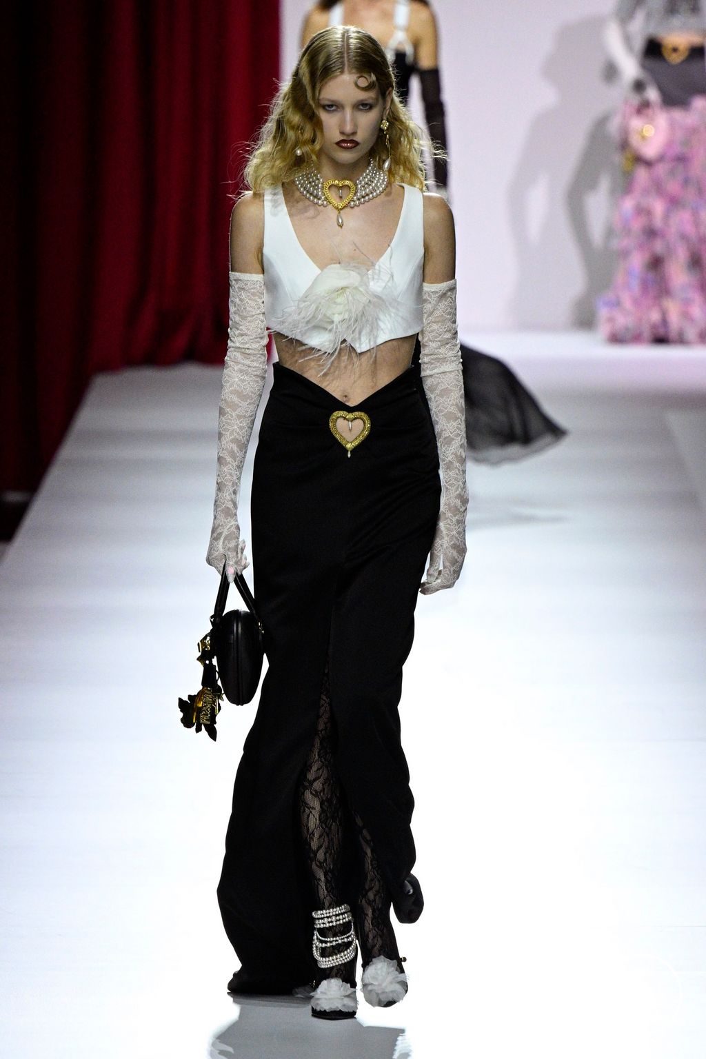 Fashion Week Milan Spring/Summer 2024 look 27 de la collection Moschino womenswear