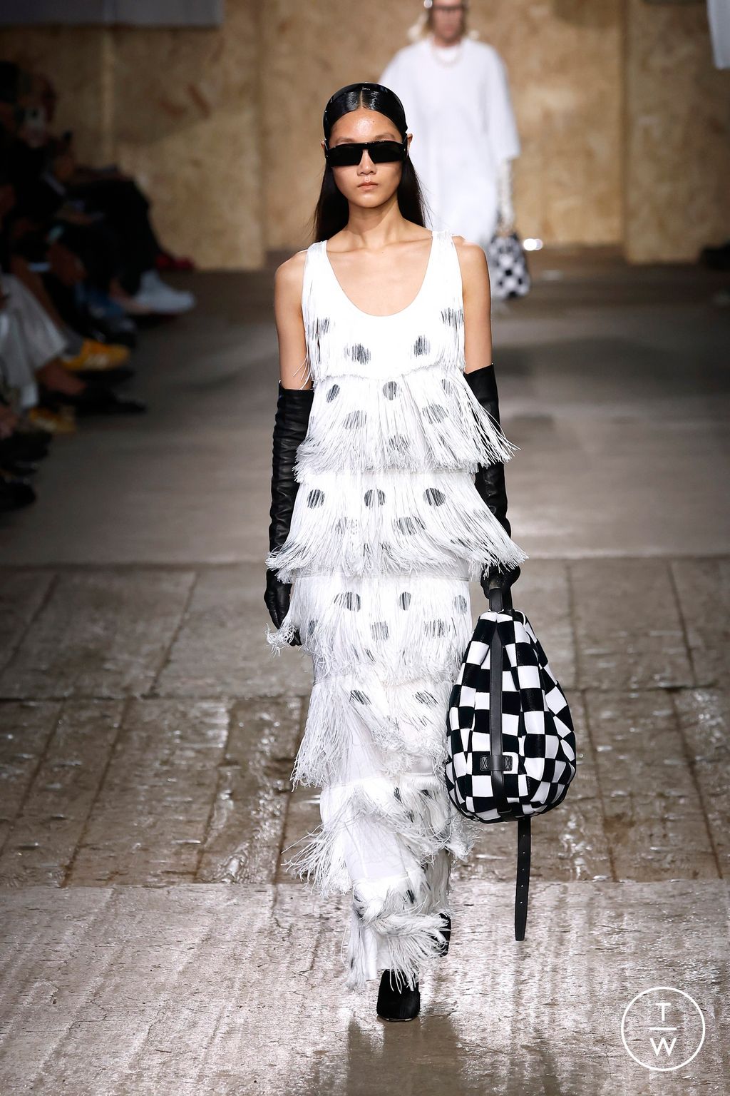 Fashion Week Milan Spring/Summer 2025 look 30 from the Moschino collection womenswear