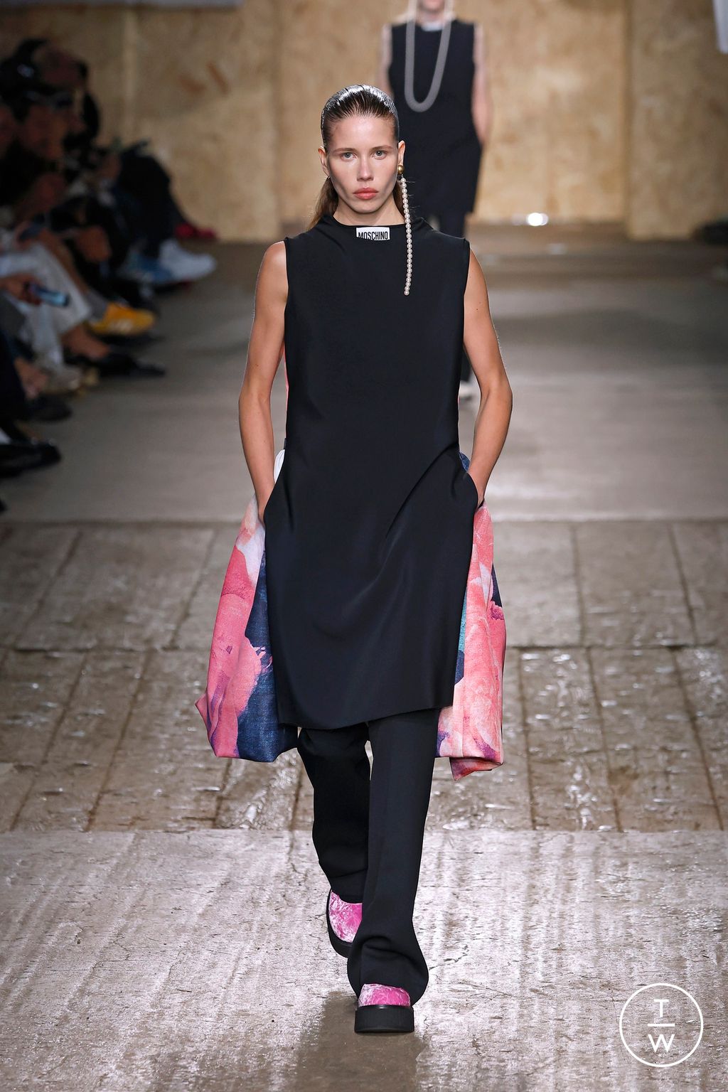 Fashion Week Milan Spring/Summer 2025 look 44 from the Moschino collection womenswear